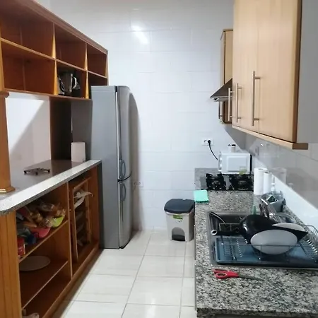 Apartment Individual Privada, Piso De 3 Con Areas Compartidas *