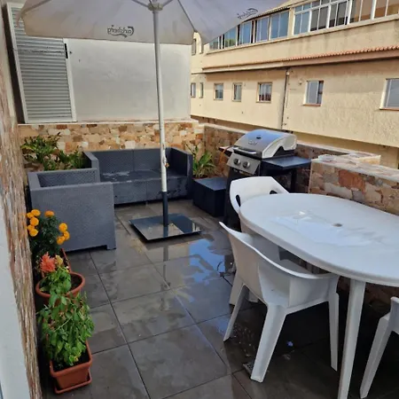 Apartment Individual Privada, Piso De 3 Con Areas Compartidas *